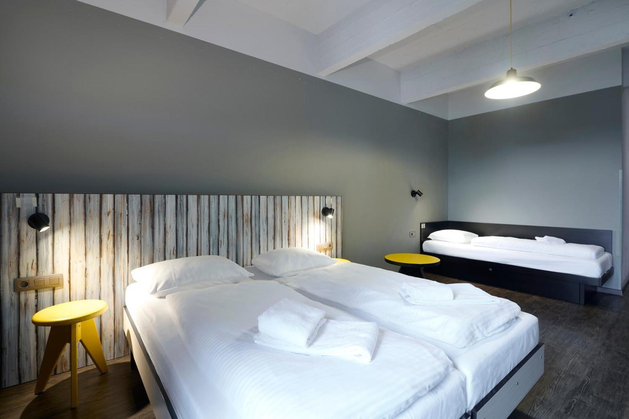 Meininger Hotels Bruxelles City Center Sint-Jans-Molenbeek Esterno foto