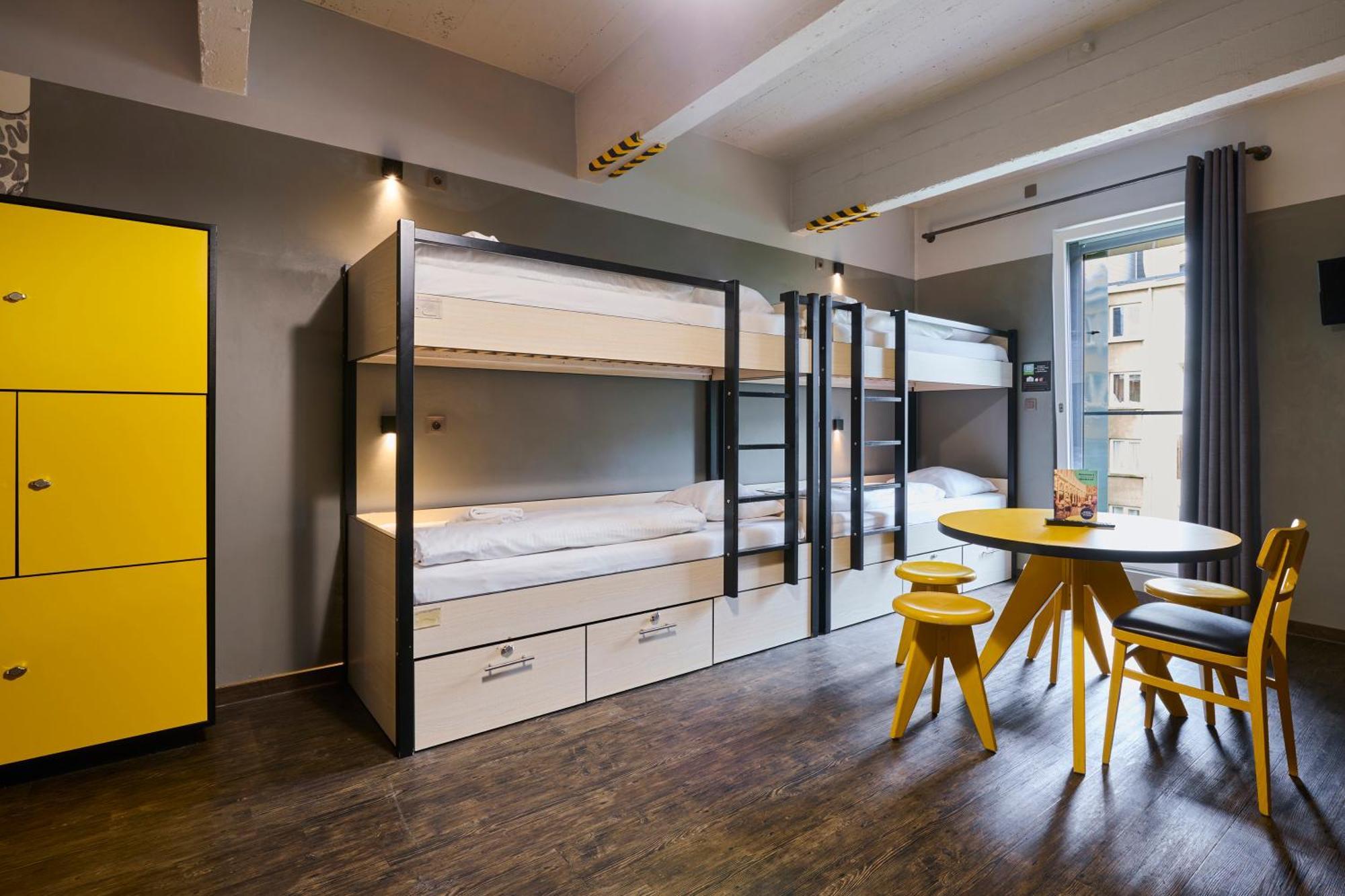 Meininger Hotels Bruxelles City Center Sint-Jans-Molenbeek Esterno foto
