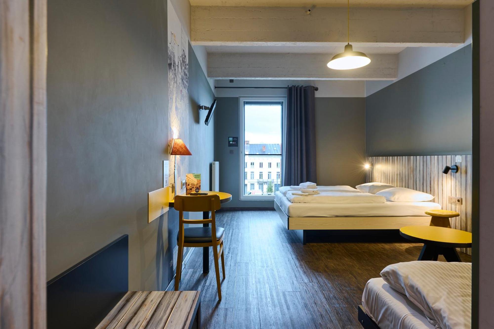 Meininger Hotels Bruxelles City Center Sint-Jans-Molenbeek Esterno foto