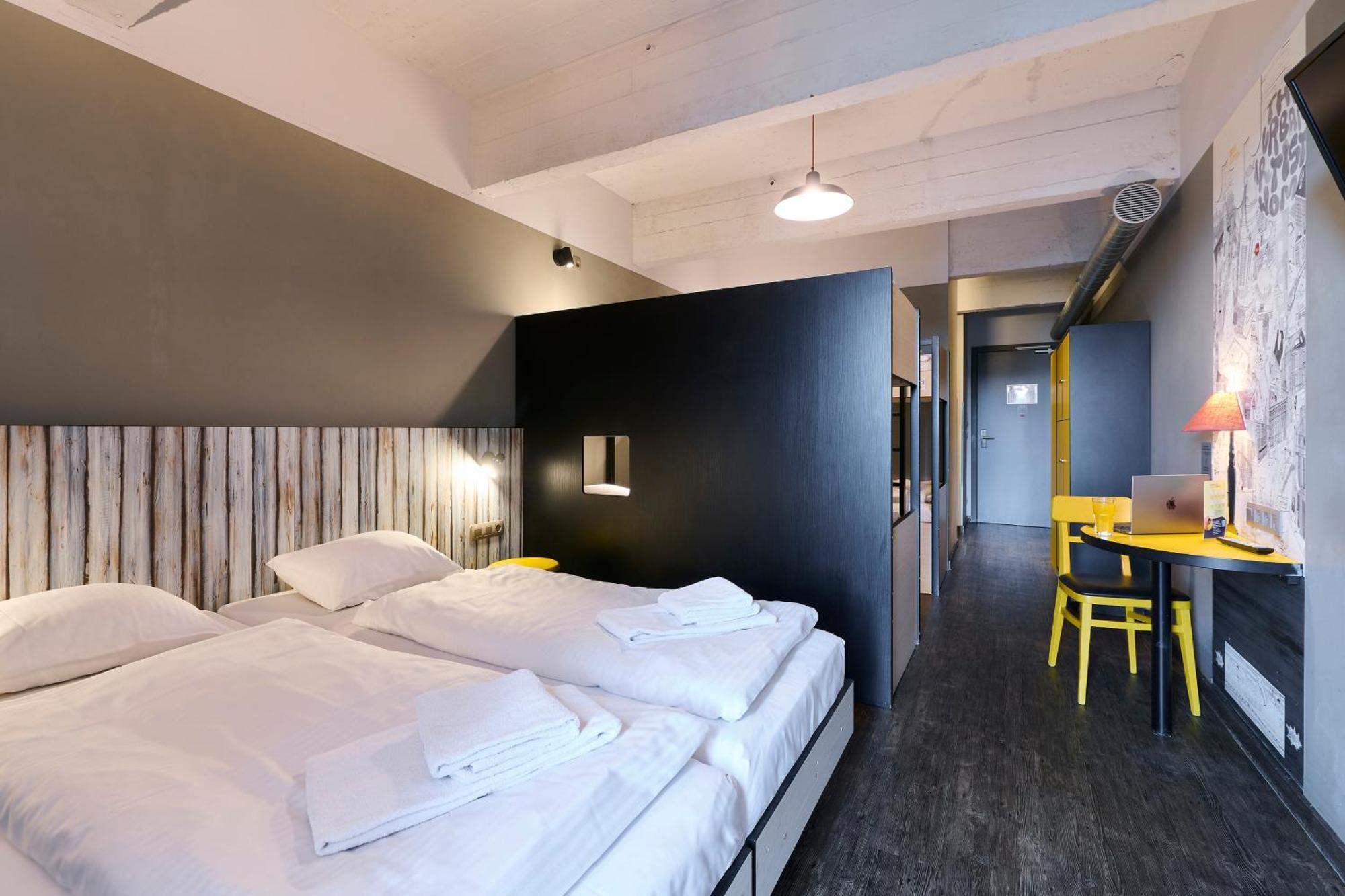 Meininger Hotels Bruxelles City Center Sint-Jans-Molenbeek Esterno foto