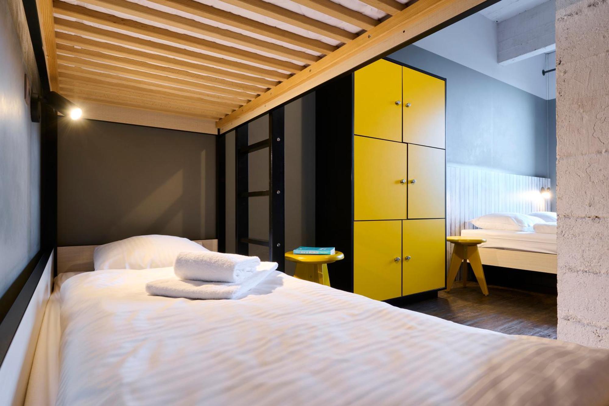 Meininger Hotels Bruxelles City Center Sint-Jans-Molenbeek Esterno foto